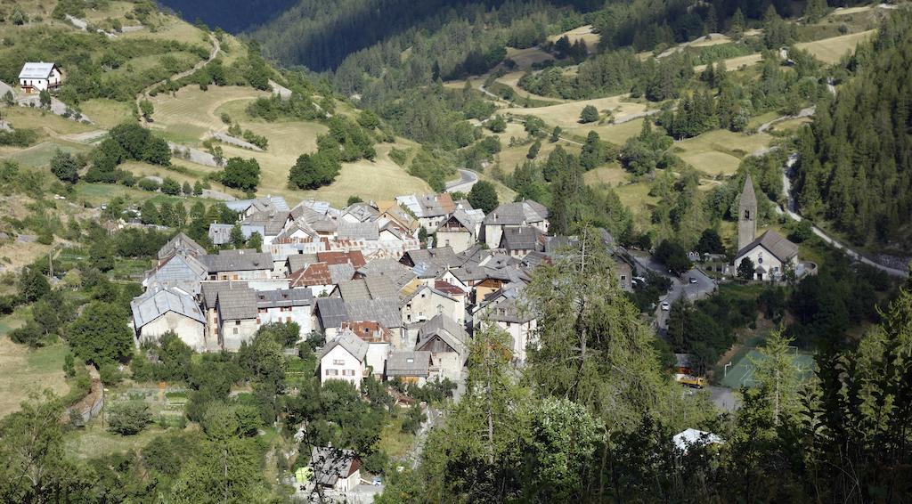 La Petite Etoile D'Hotes En Mercantour Saint-Dalmas-le-Selvage Экстерьер фото